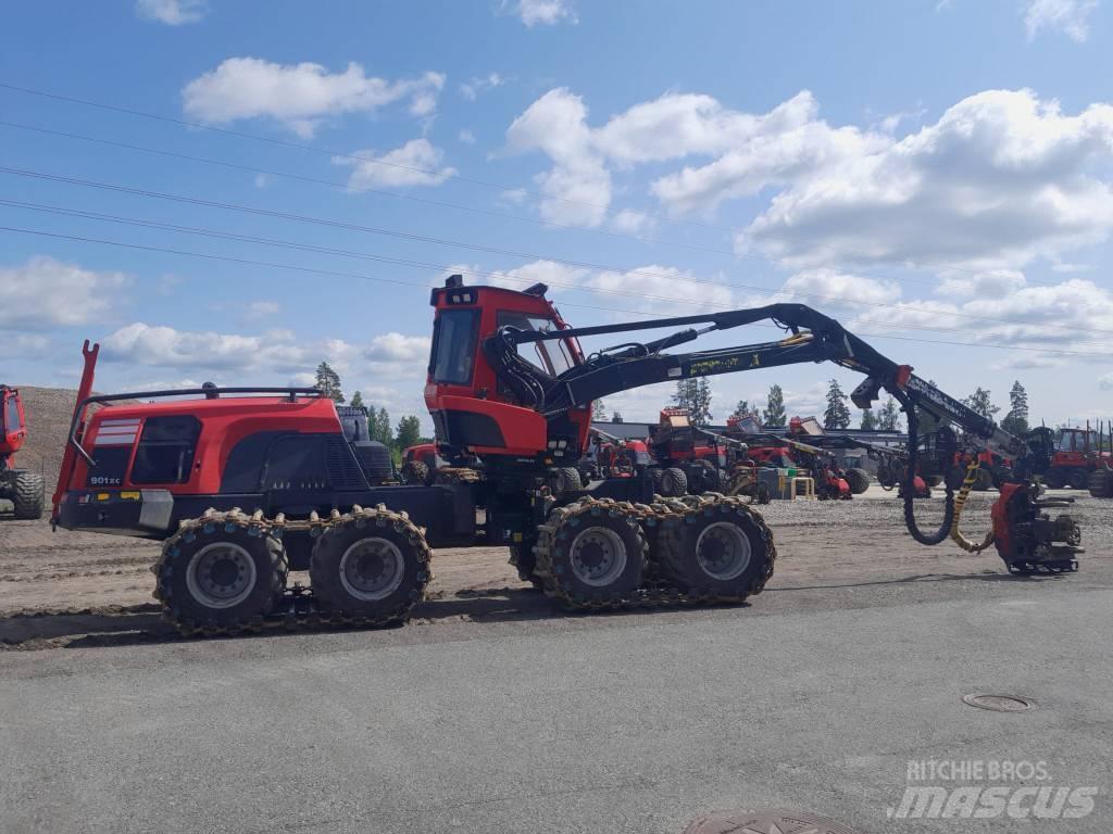 Komatsu 901 XC 收割机