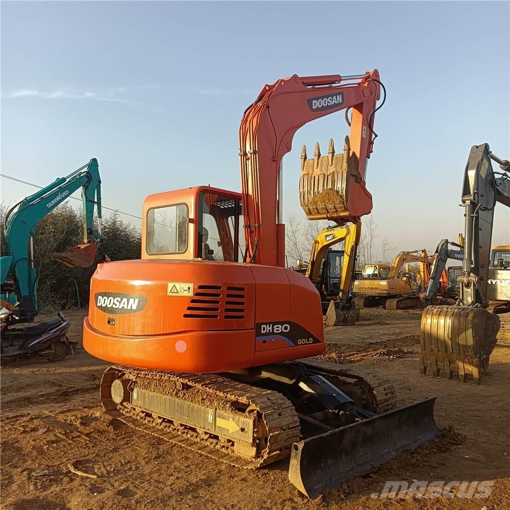 Doosan DH80G 中型挖掘机