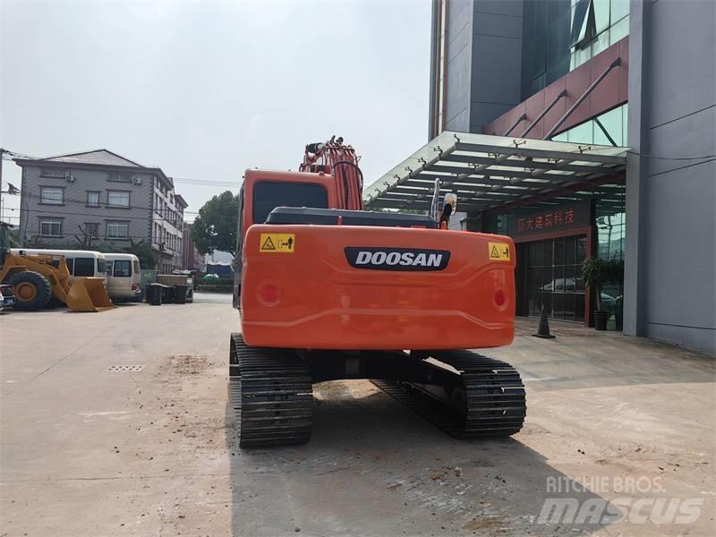 Doosan DX150 履带挖掘机