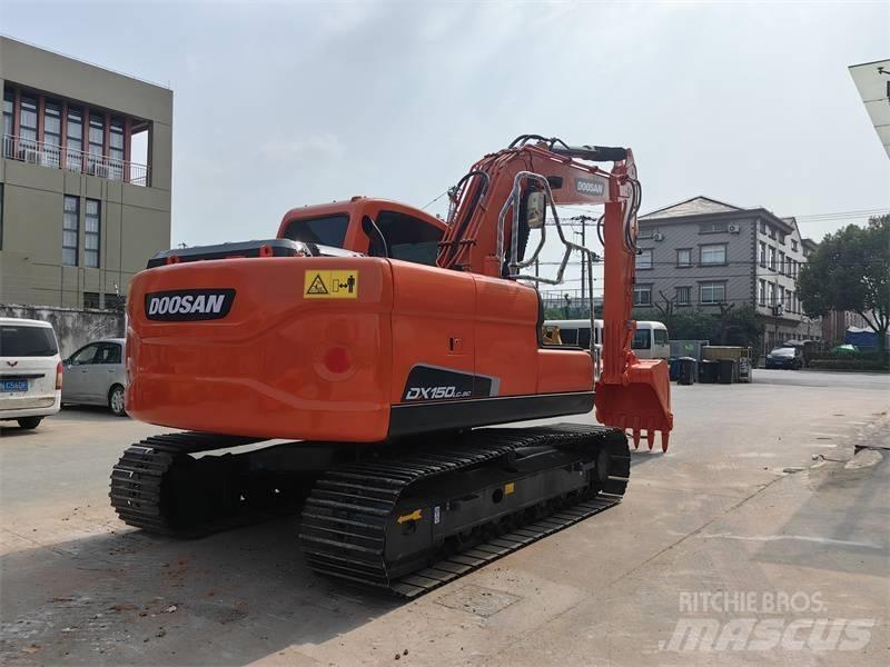 Doosan DX150 履带挖掘机