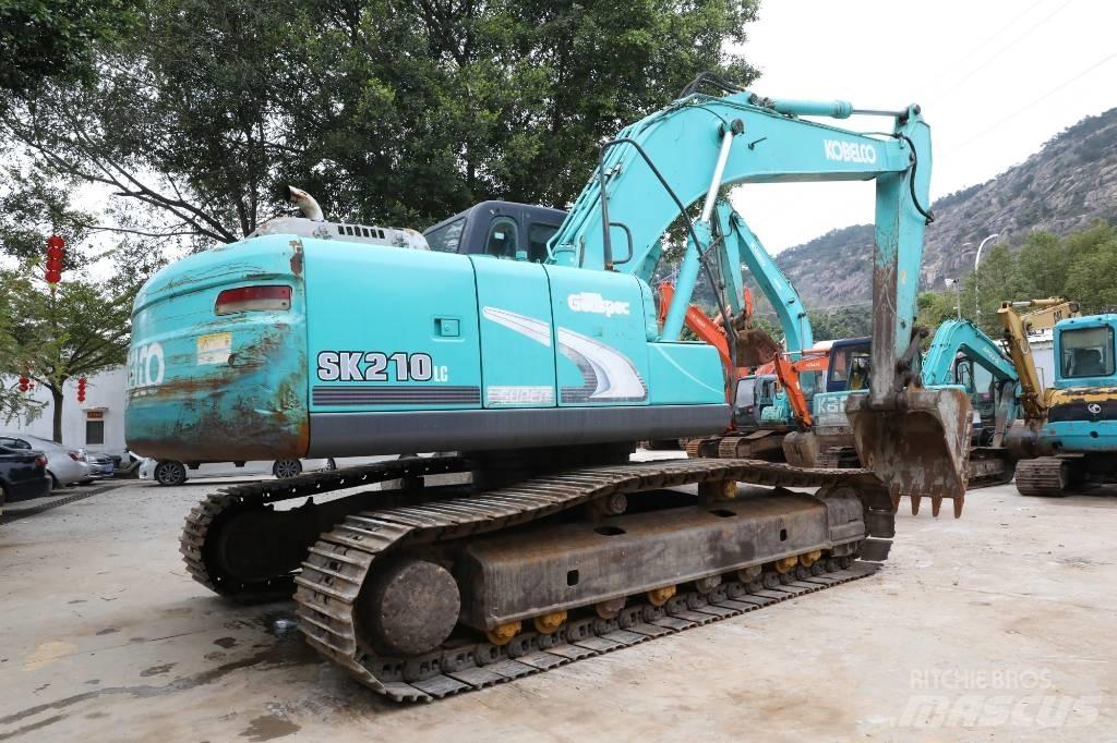 Kobelco SK 210-8 履带挖掘机