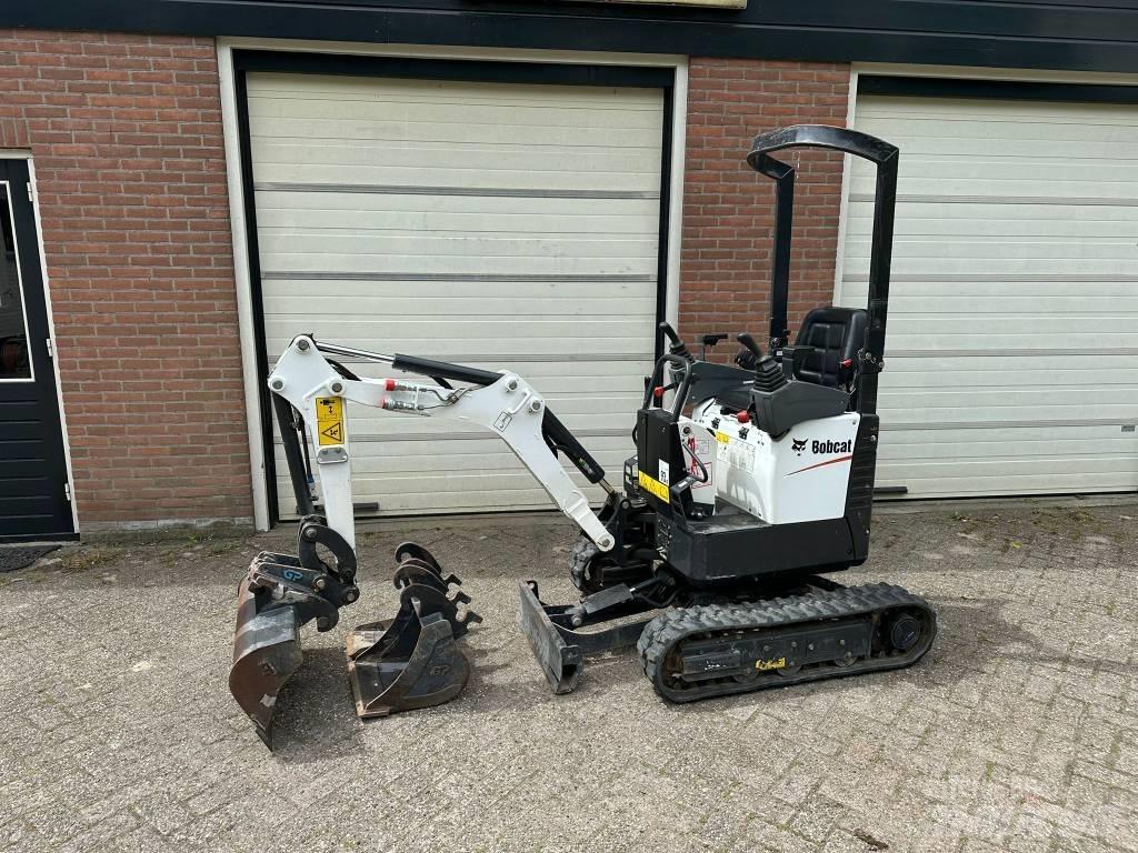 Bobcat E 10z 小型挖掘机
