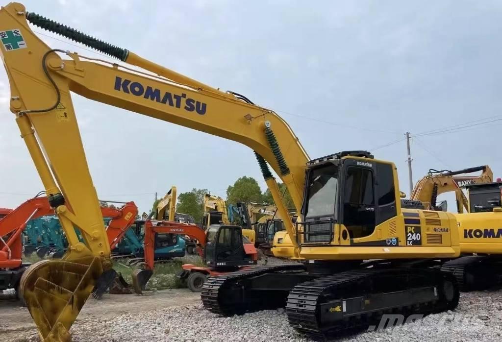 Komatsu PC 240 履带挖掘机