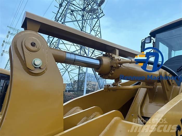 CAT 966H 轮式装载机
