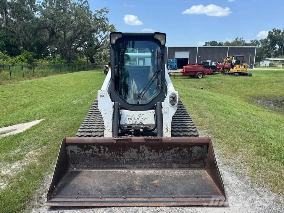 Bobcat T750 滑移装载机