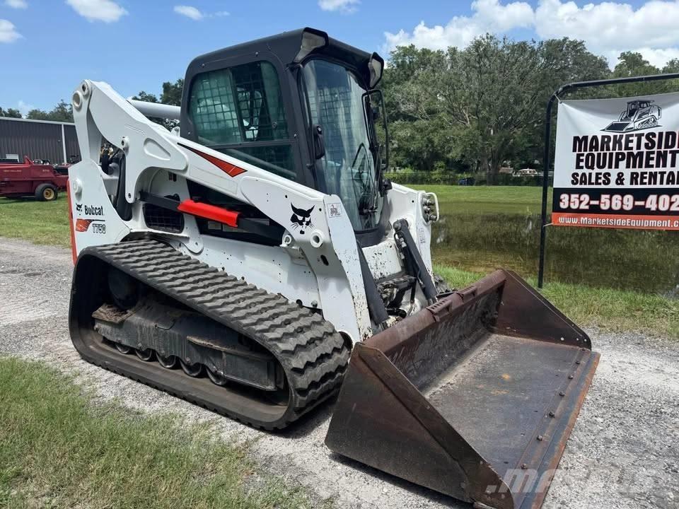Bobcat T750 滑移装载机