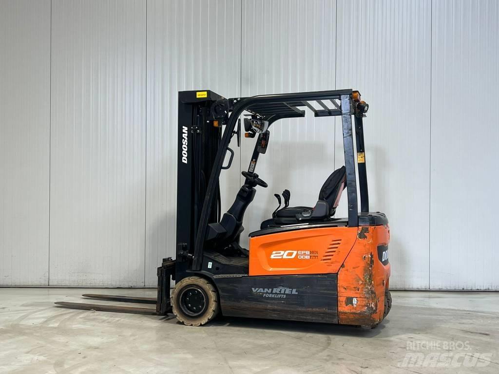 Doosan B20T-7 电动叉车