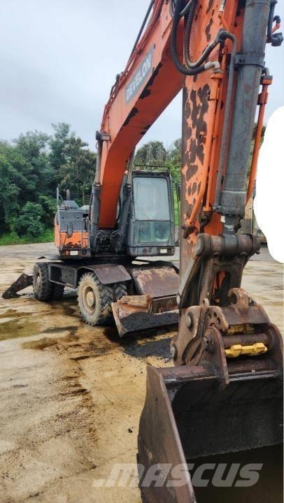 Doosan DX 210 W 轮式挖掘机