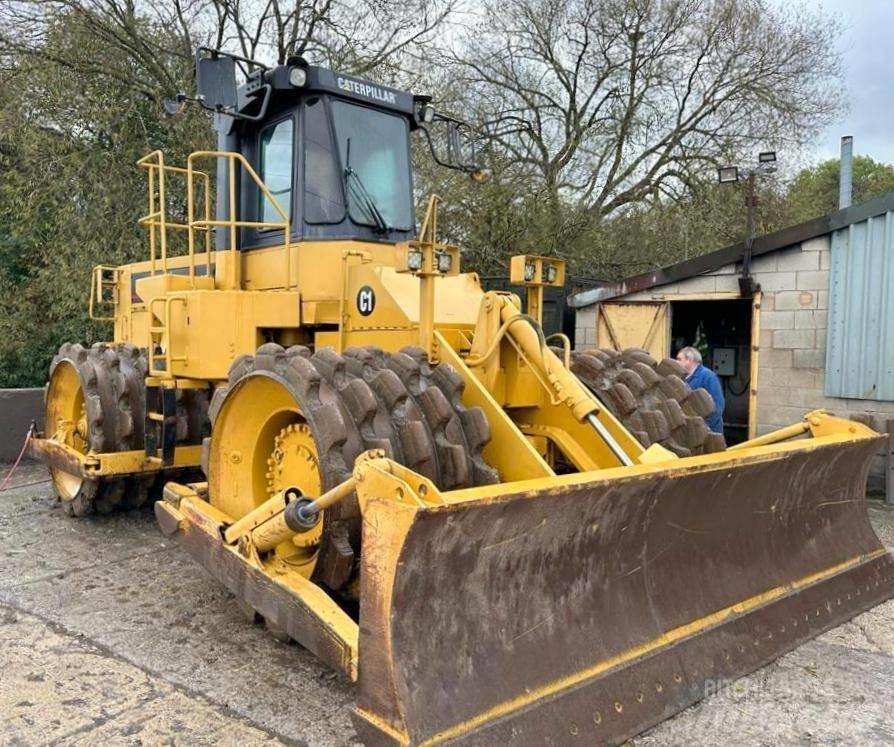 CAT 825 C 土壤压实机