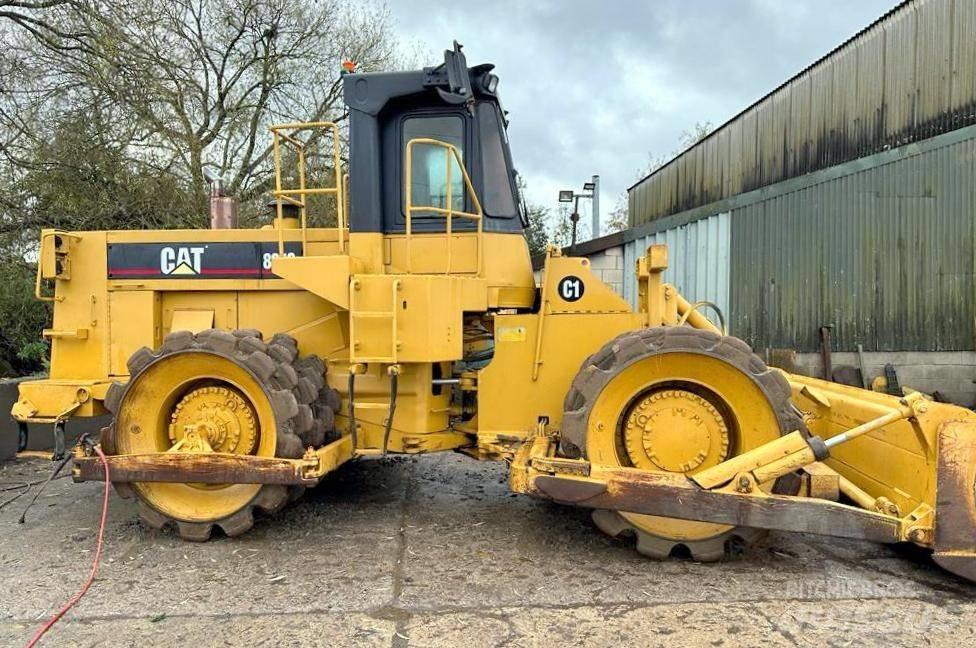 CAT 825 C 土壤压实机