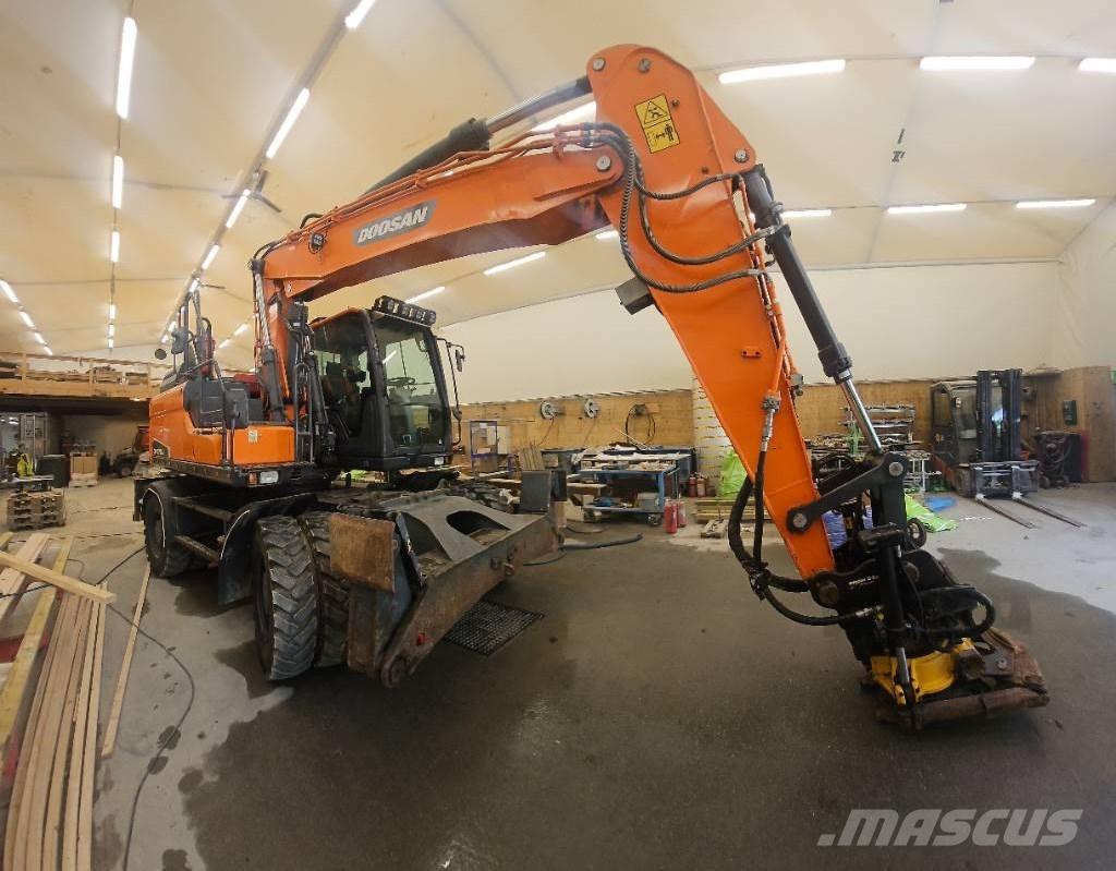 Doosan DX 170 W 轮式挖掘机