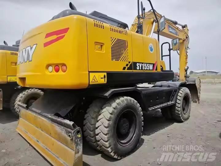 Sany SY155W 轮式挖掘机