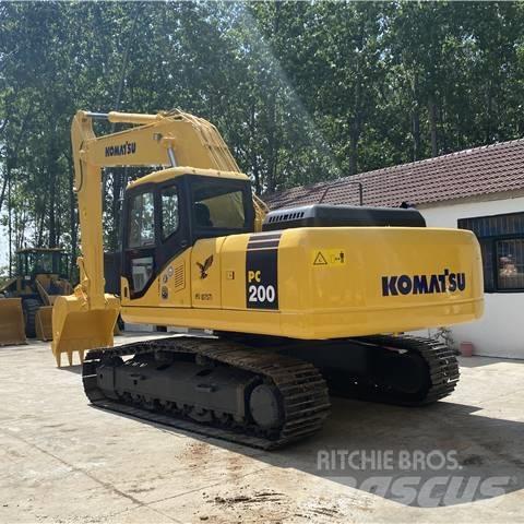 Komatsu pc200-7 履带挖掘机