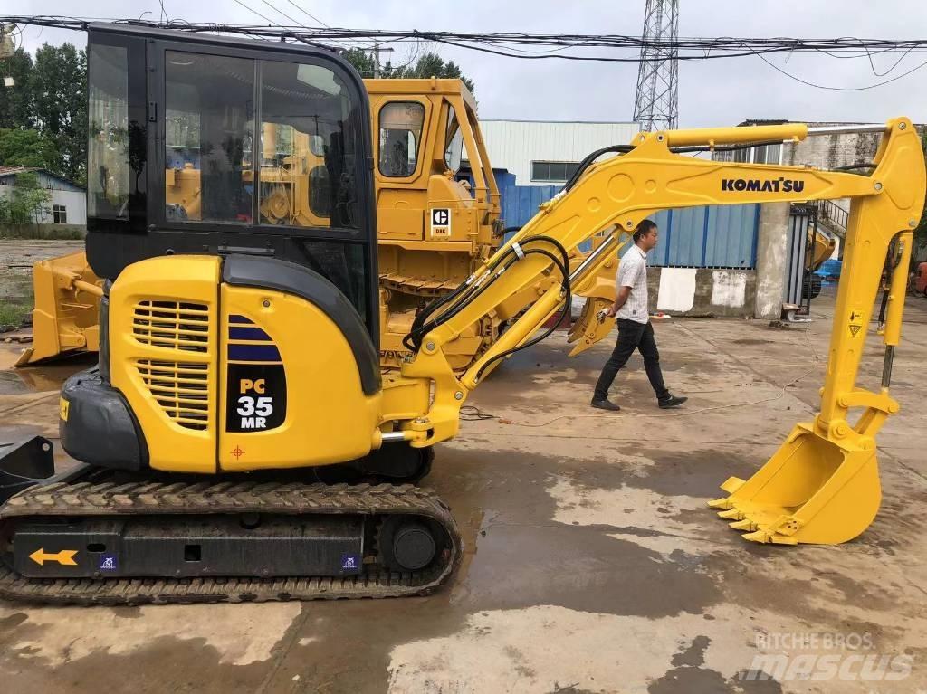 Komatsu PC 35 MR 小型挖掘机