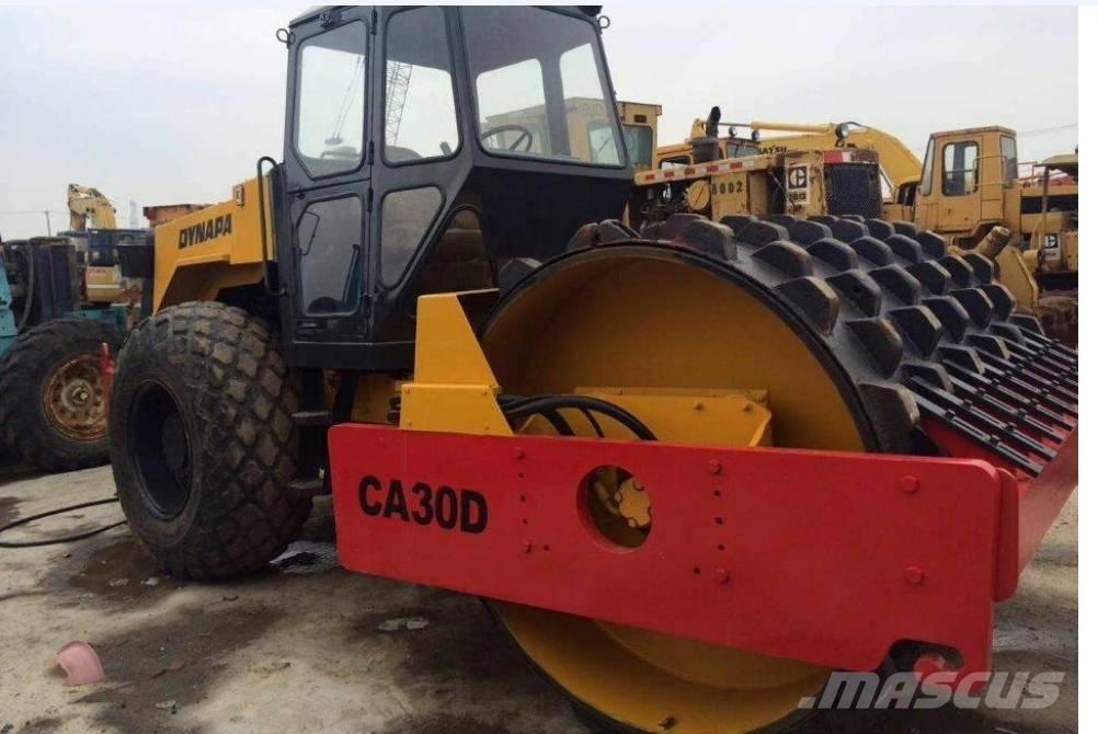 Dynapac CA 30 D 单轮压路机