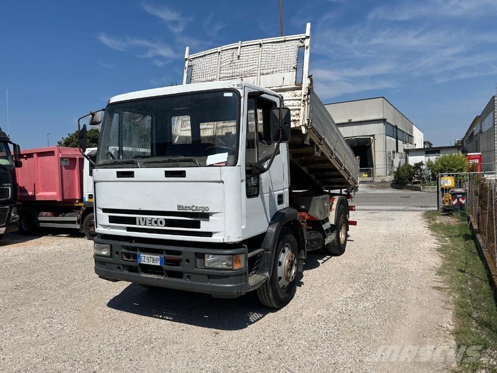 Iveco 120E18K 平板栏板货车