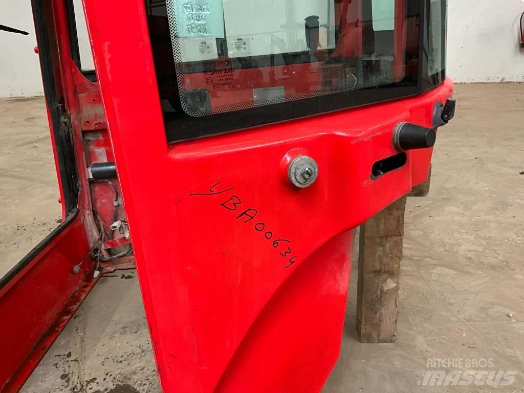 Yanmar Vio 25-6 驾驶室与内部