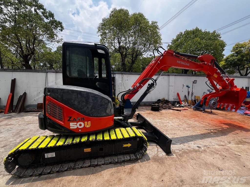 Hitachi ZX 50 U 小型挖掘机