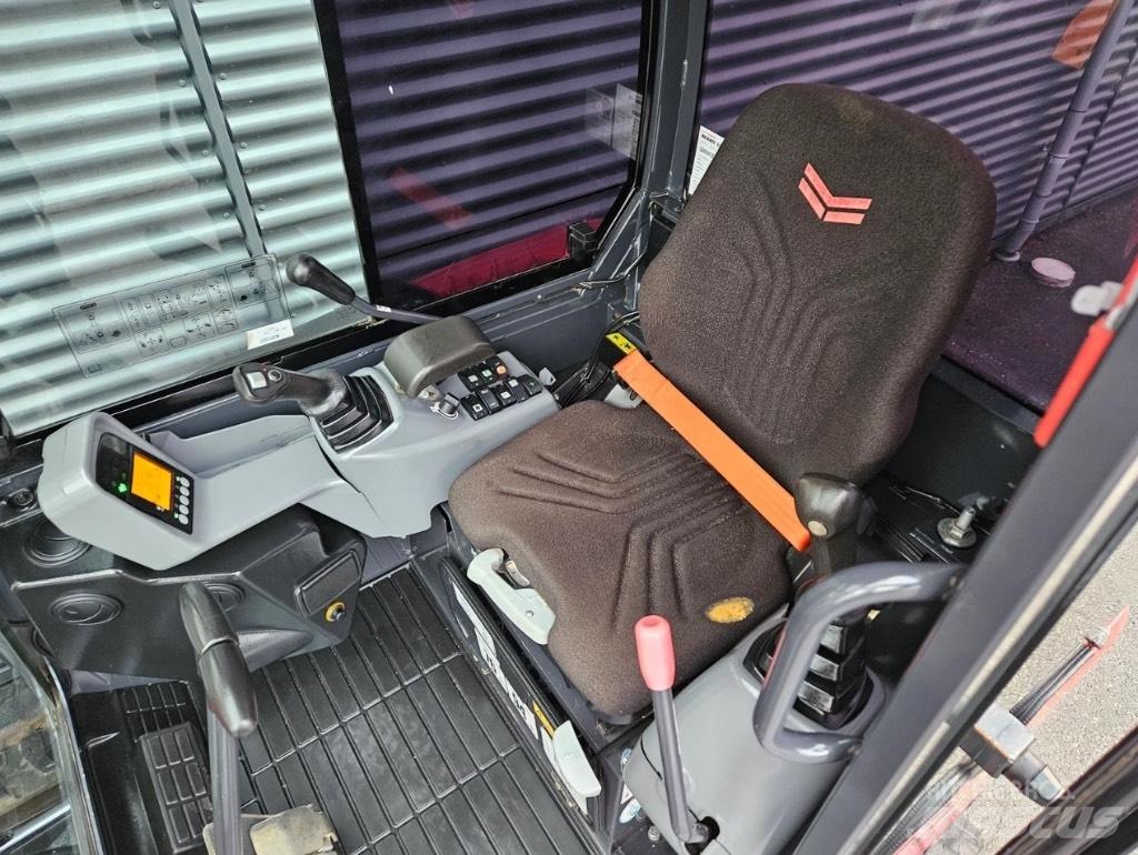Yanmar SV 26 小型挖掘机
