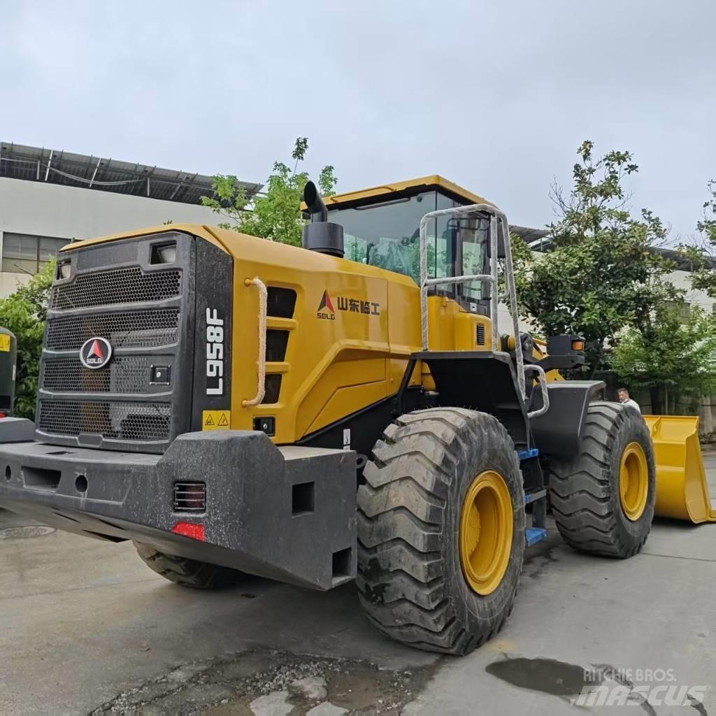 SDLG 958F 轮式装载机