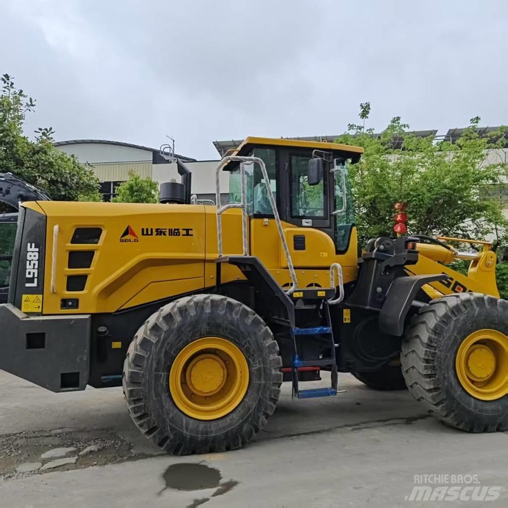 SDLG 958F 轮式装载机