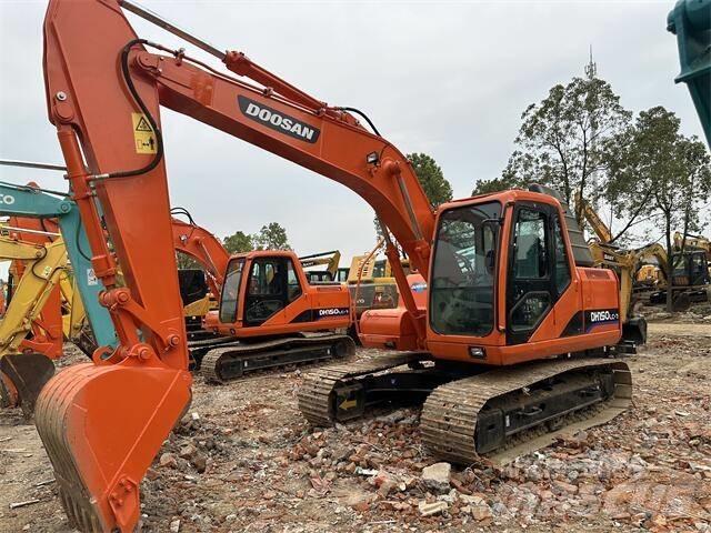 Doosan DH150 中型挖掘机