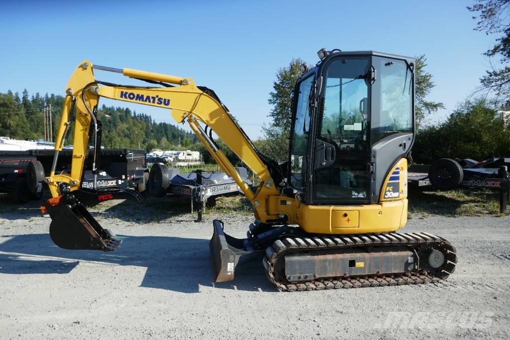 Komatsu PC30MR-5 小型挖掘机