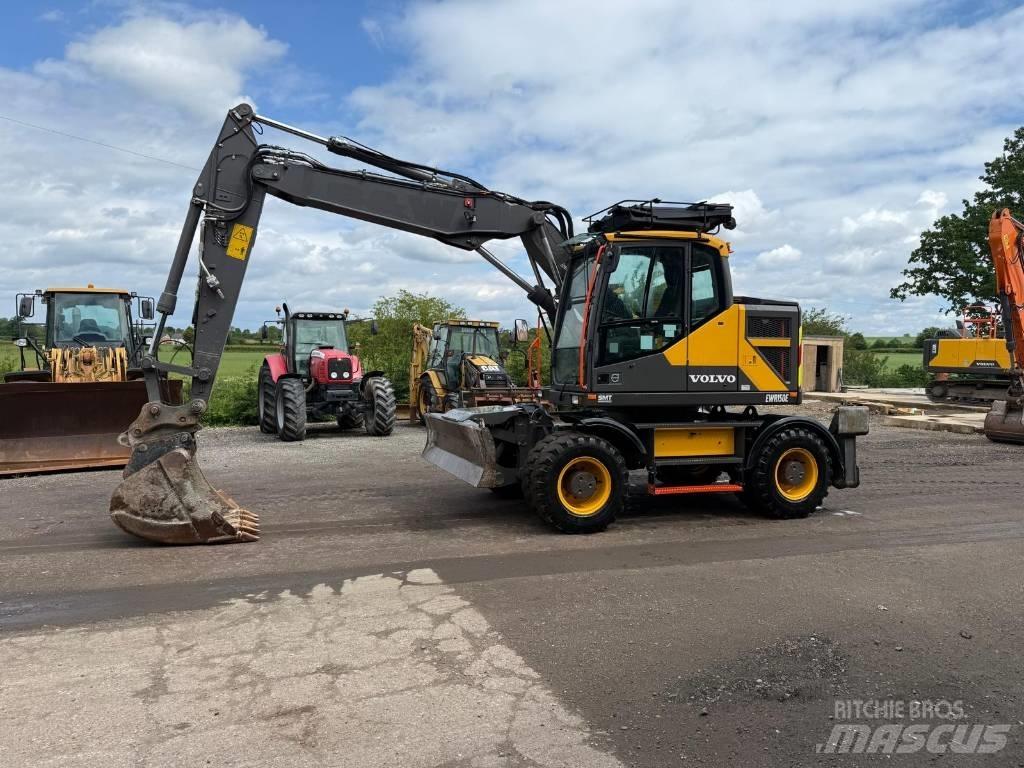 Volvo EWR 150 E 轮式挖掘机