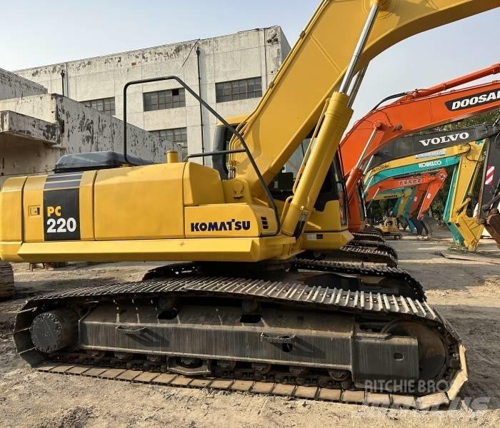 Komatsu PC 220 履带挖掘机