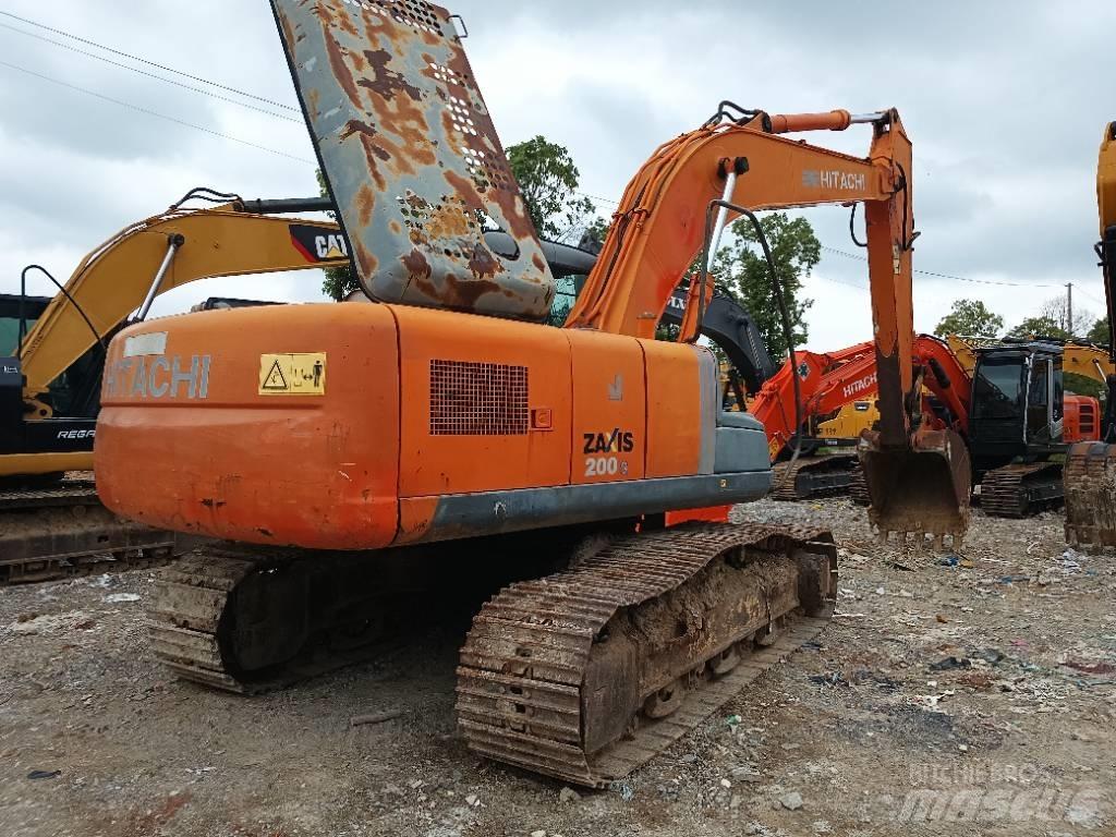 Hitachi ZX 200 履带挖掘机