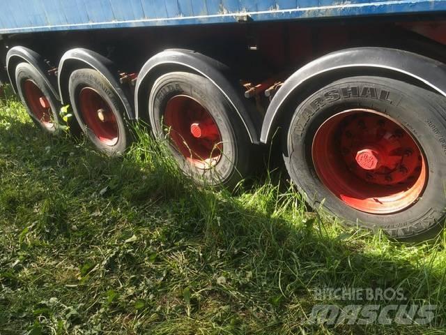 AMT 2010 自卸半挂车