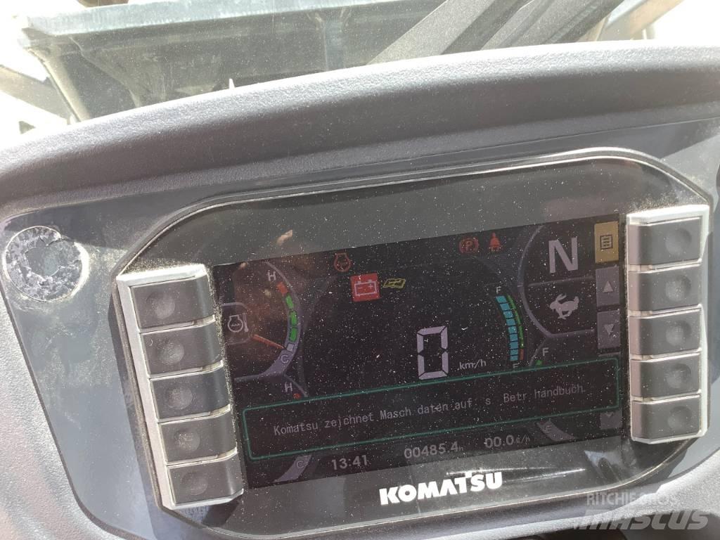 Komatsu WA100M-8 轮式装载机