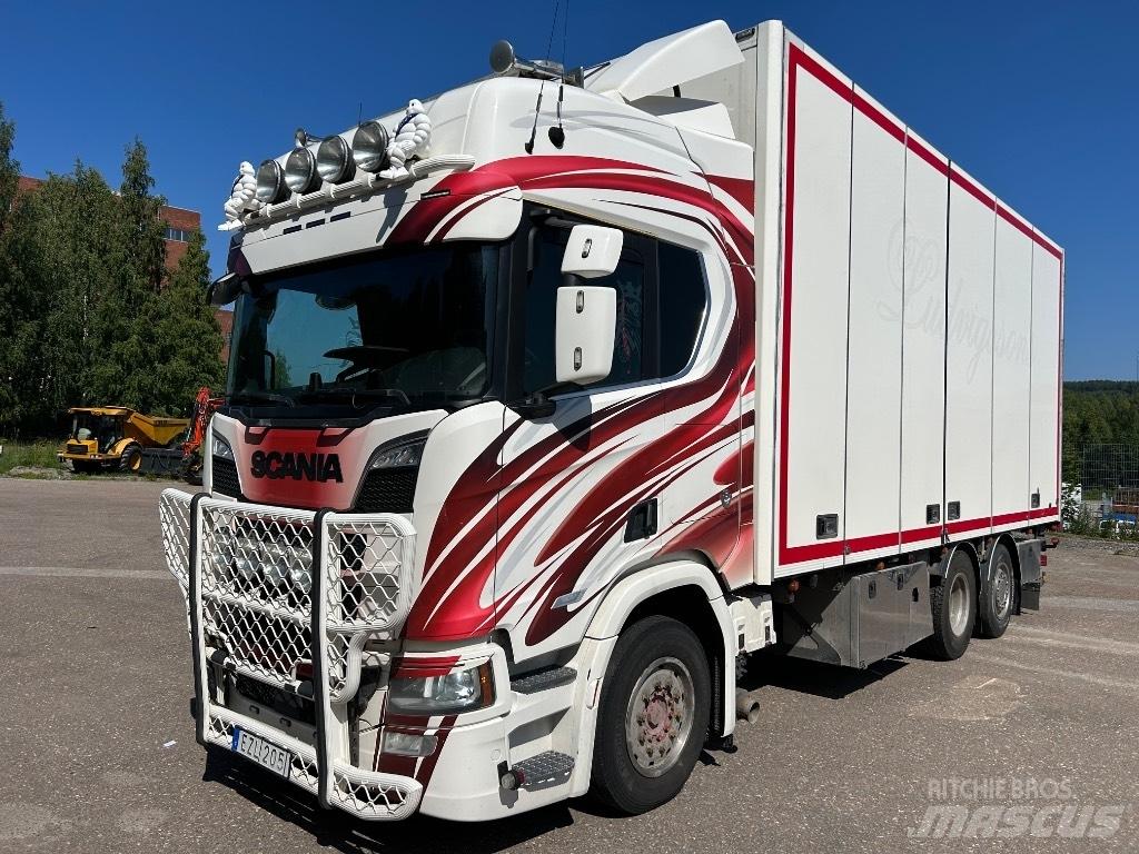 Scania R 650 6x2 厢式货车