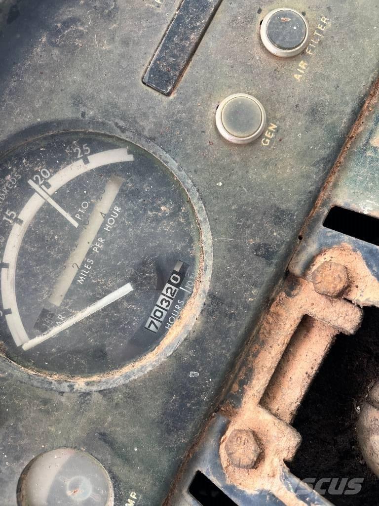 John Deere 4620 拖拉机/农用车