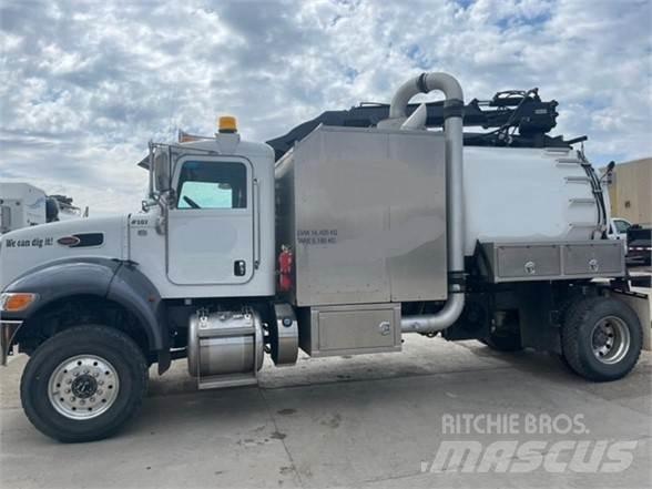 Peterbilt 348 组合/真空油槽车