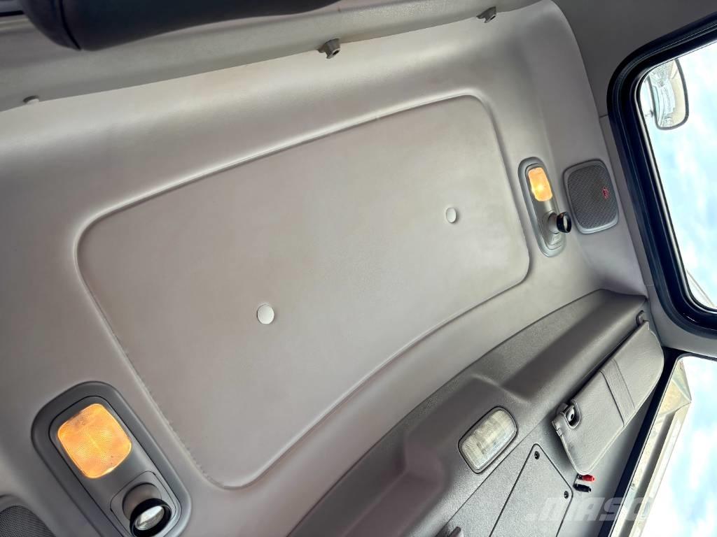 Peterbilt 389 牵引车