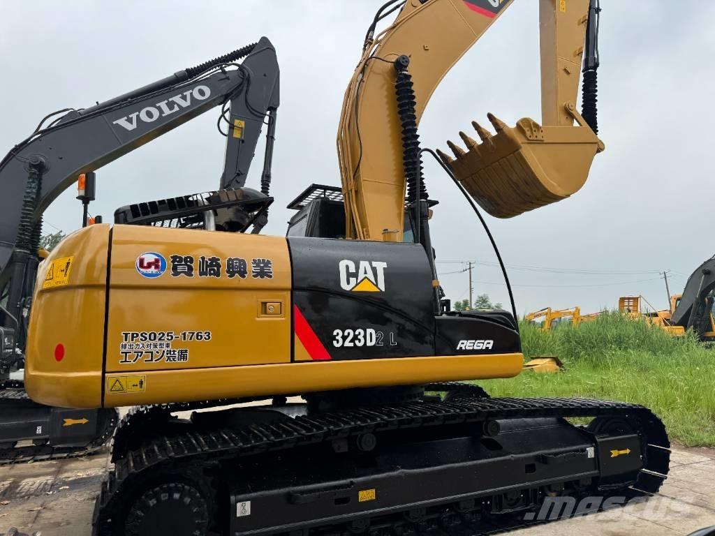 CAT 323D2 履带挖掘机