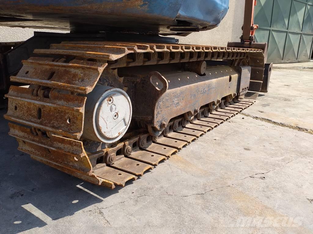 Kubota KX 121-3 小型挖掘机