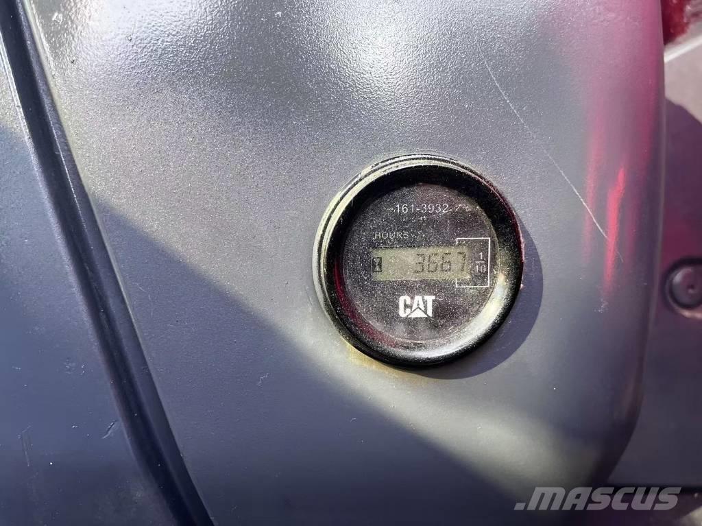 CAT 325 D 履带挖掘机