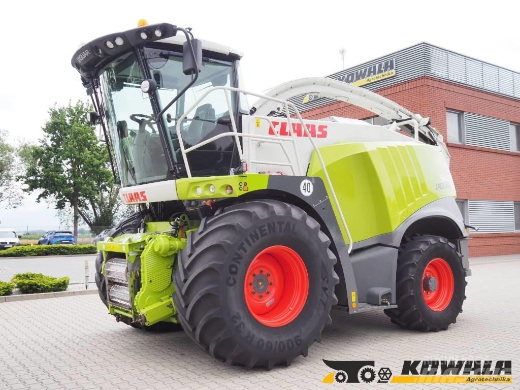 CLAAS Jaguar 940 4WD 自走式青贮饲料收割机