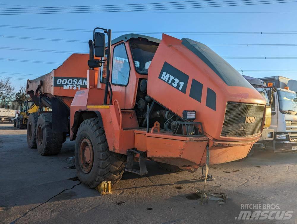 Doosan MT31 铰接式自卸车