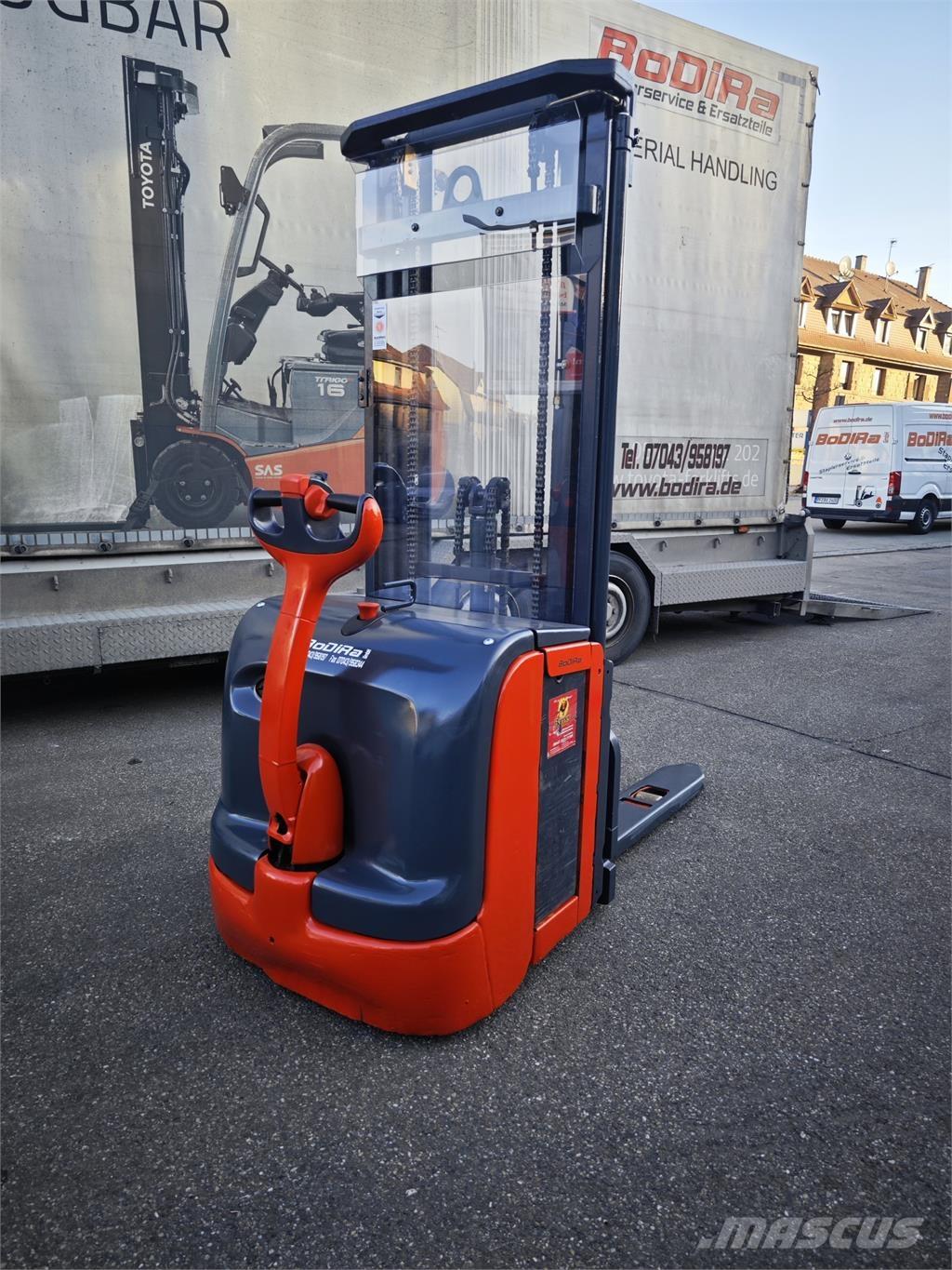 Linde L14 行走式堆垛机