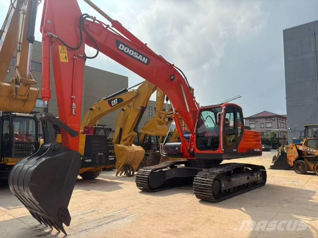 Doosan 225 LC 履带挖掘机