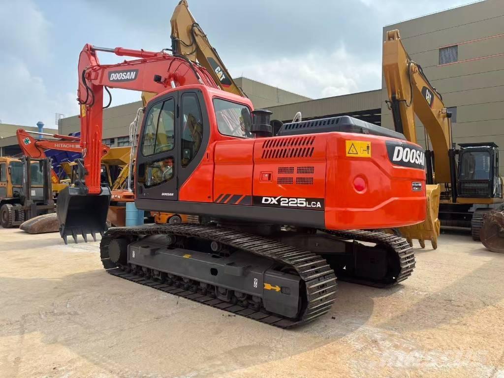 Doosan 225 LC 履带挖掘机
