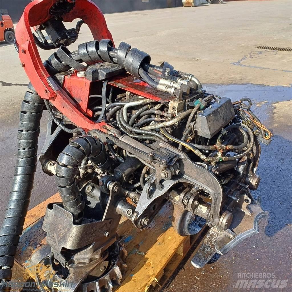 Komatsu C124 收割机机箱