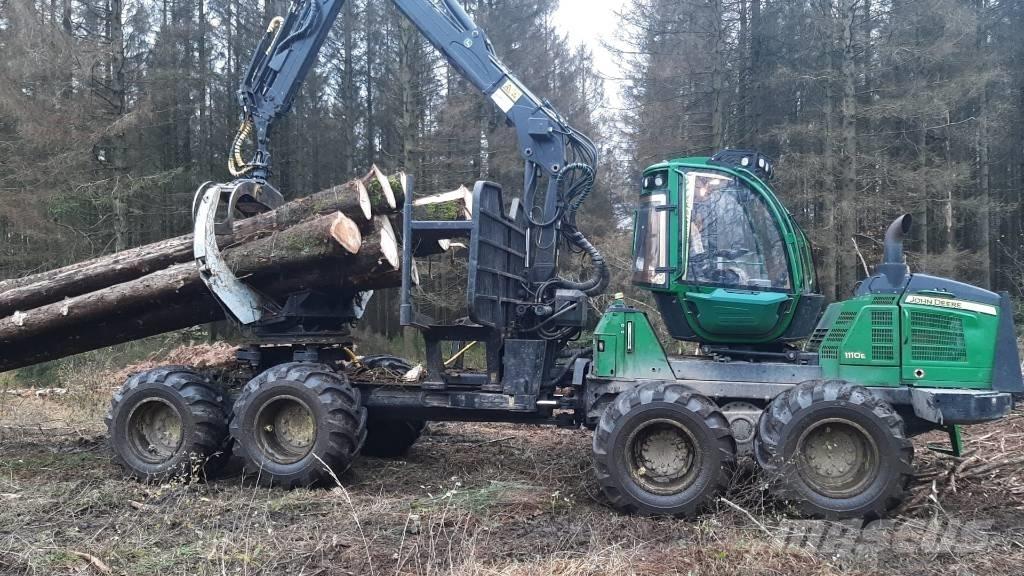 John Deere 1110 E 集运机