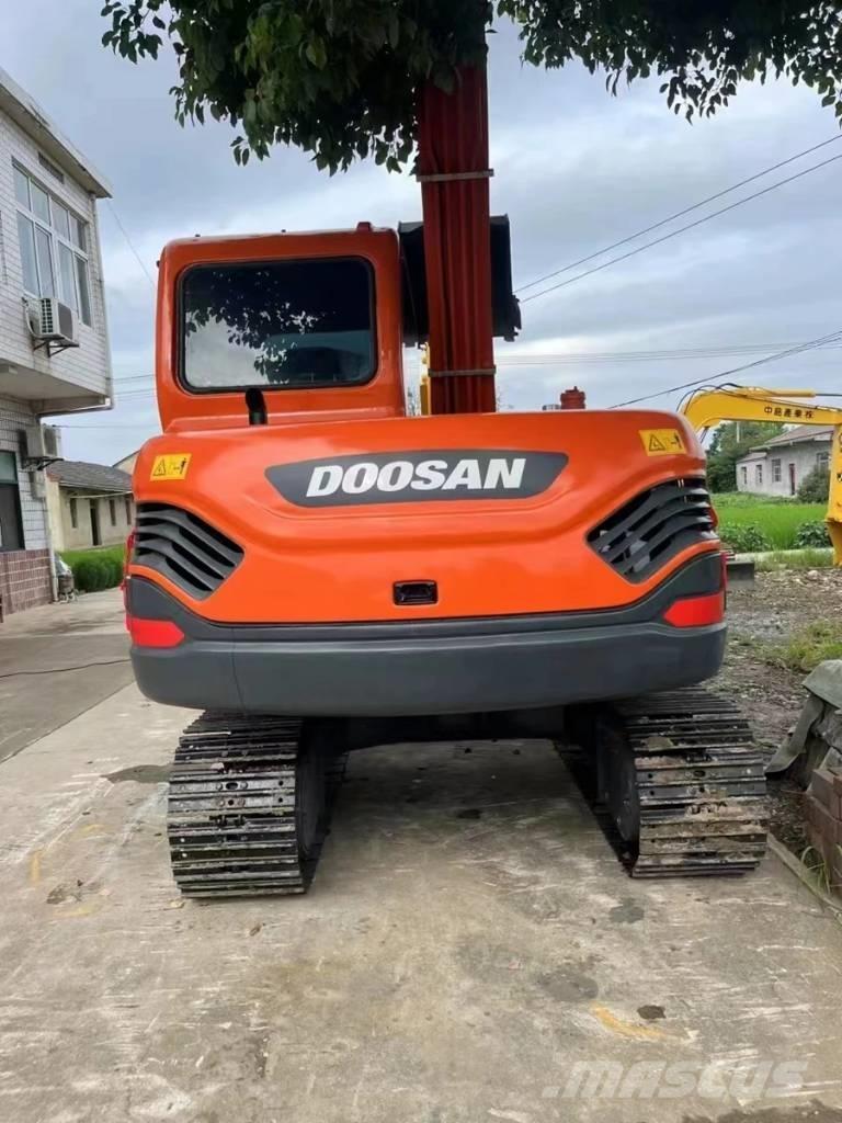 Doosan DX75-9C 中型挖掘机