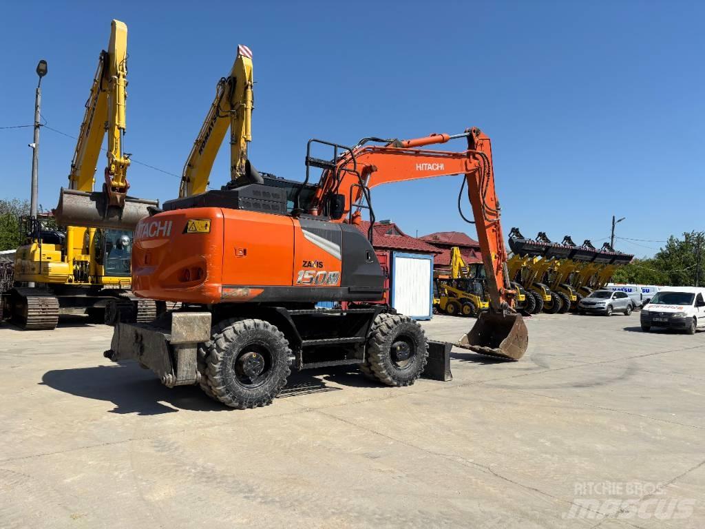 Hitachi ZX150W-7 轮式挖掘机