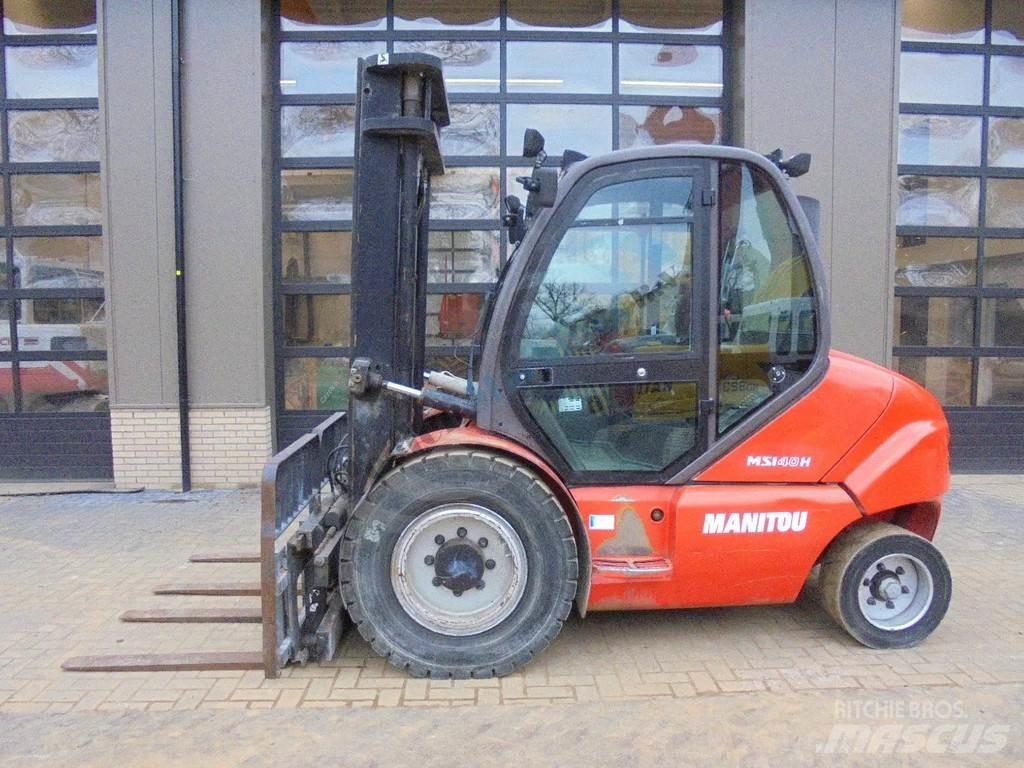 Manitou MSI 40 越野叉车|叉装车