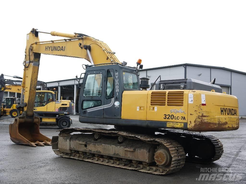 Hyundai R 320 LC-7A 履带挖掘机